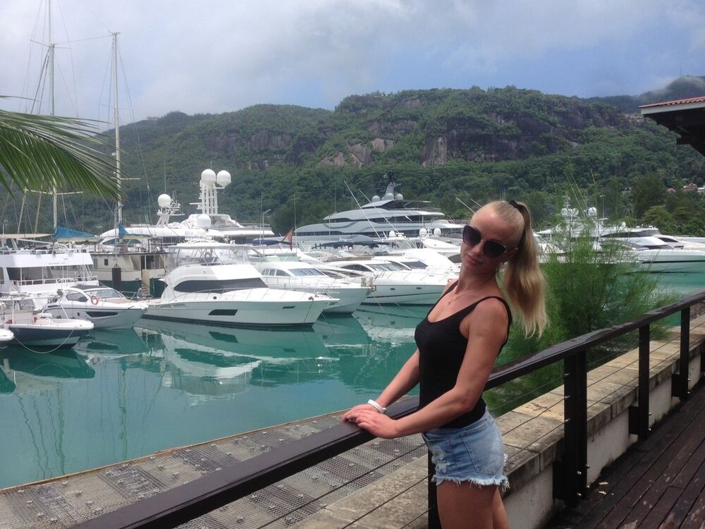  ,   NaStia, 40 ,   ,   , c 