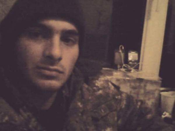  47686297  Narek, 27 ,    