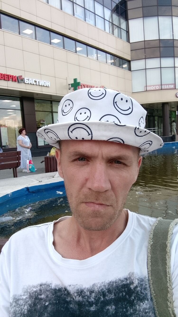  44187947  , 43 ,     