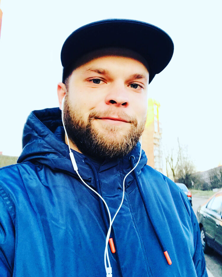 ,   Roman, 32 ,   ,   