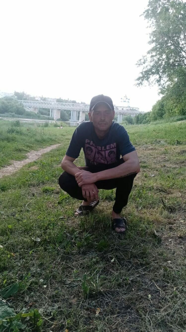  52810597  , 37 ,    