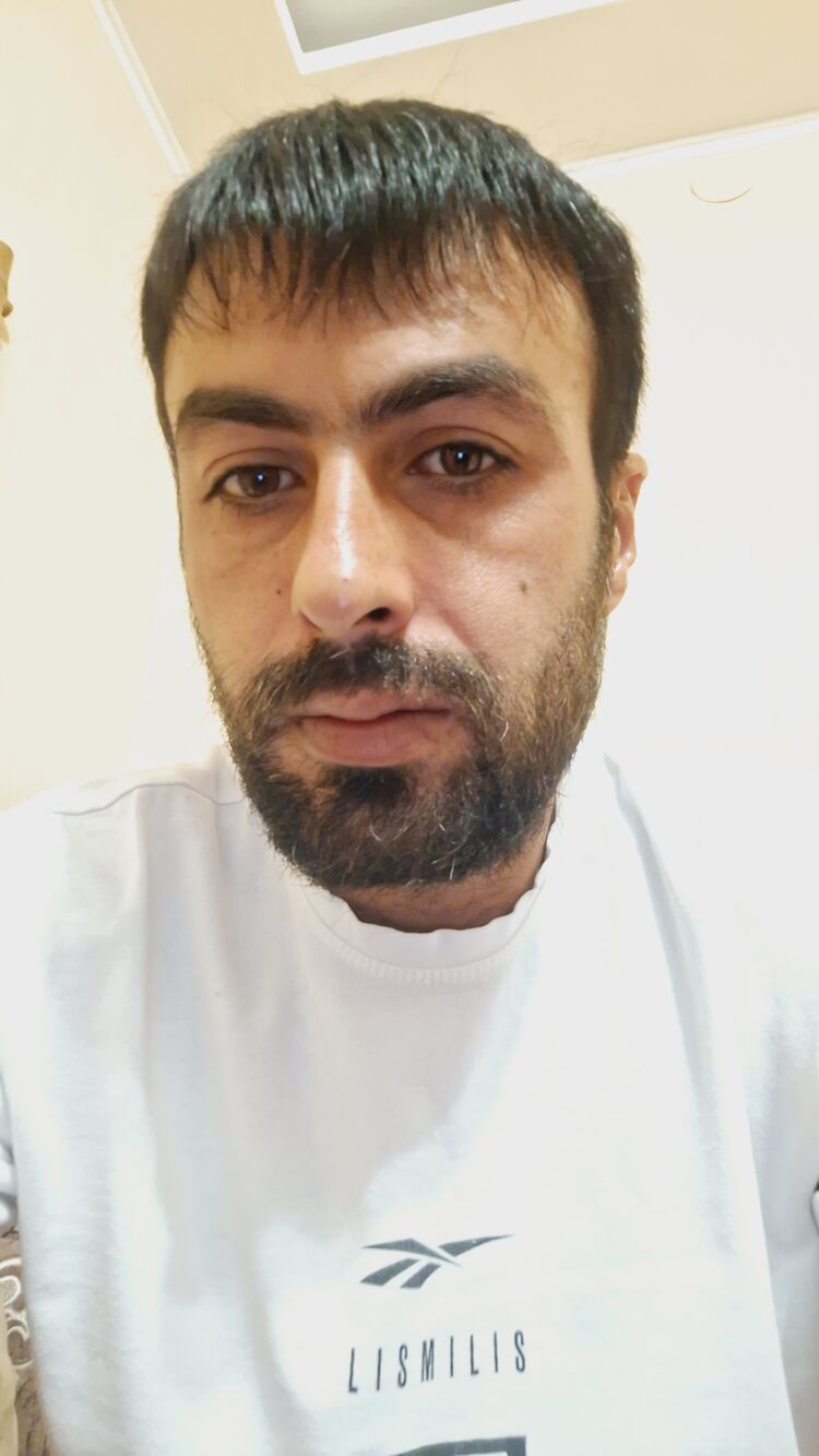  46530127  , 35 ,    --