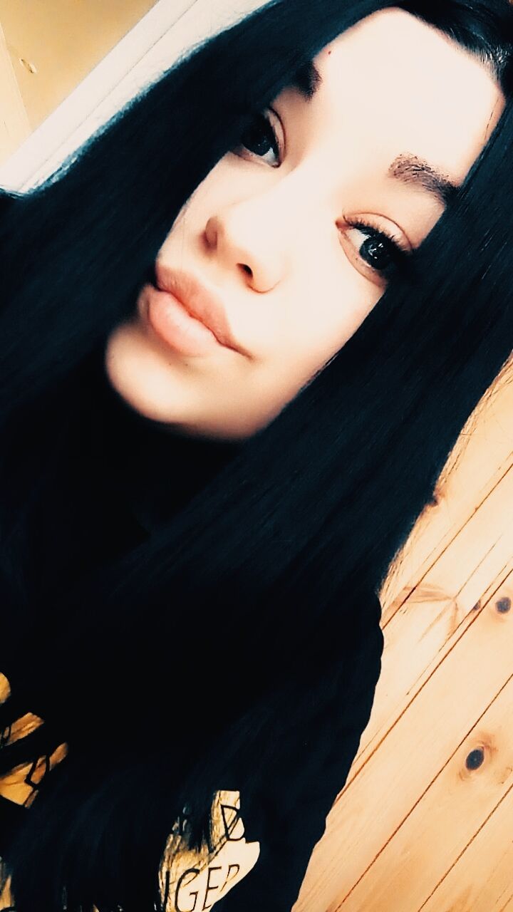 43083267  Maria, 27 ,    