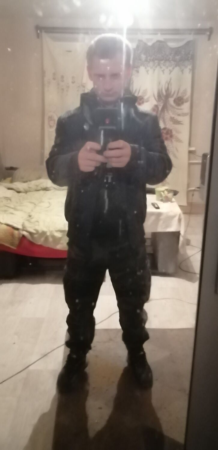  46767867  , 32 ,    