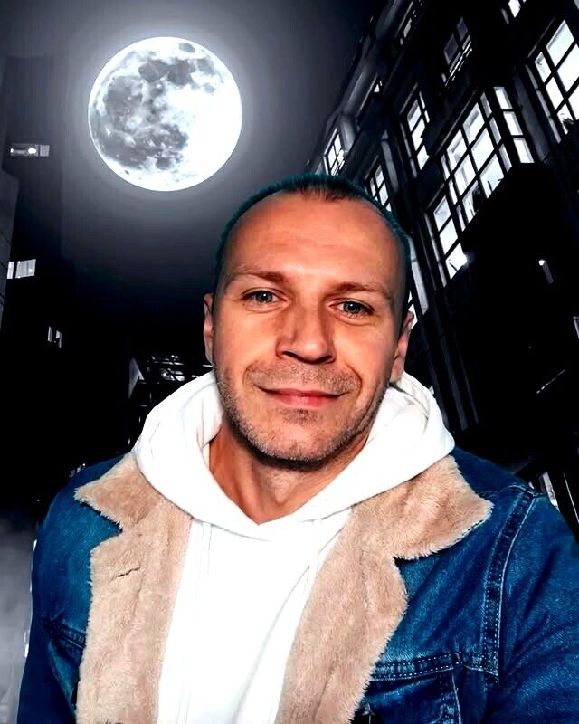 ���� 55319327 ������� �������, 42 ����, ���� ���������� � �����������