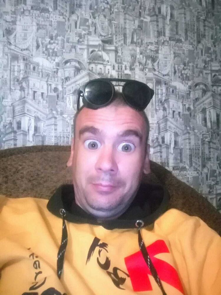  28384557  , 40 ,    