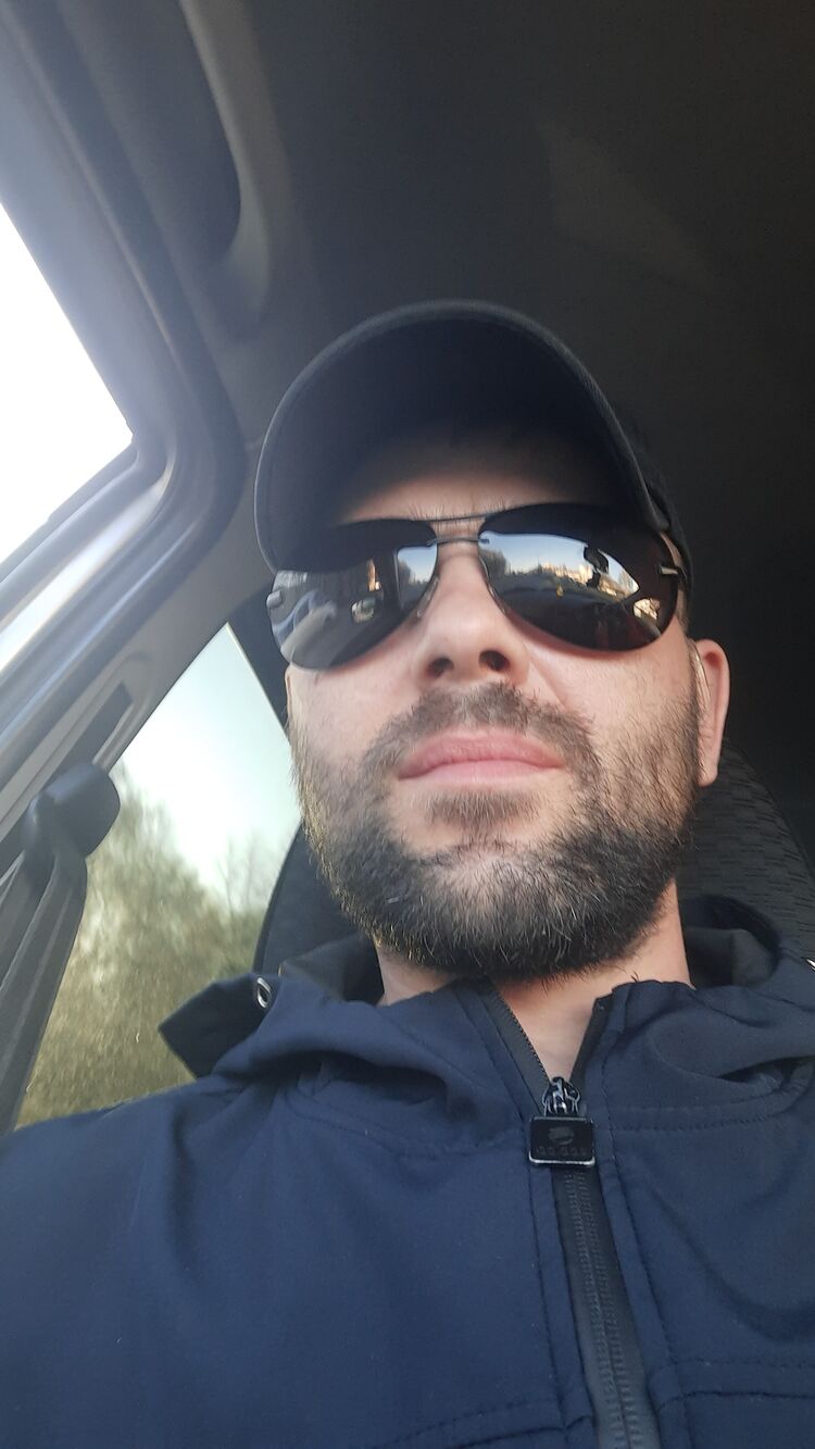  35734707  , 44 ,    