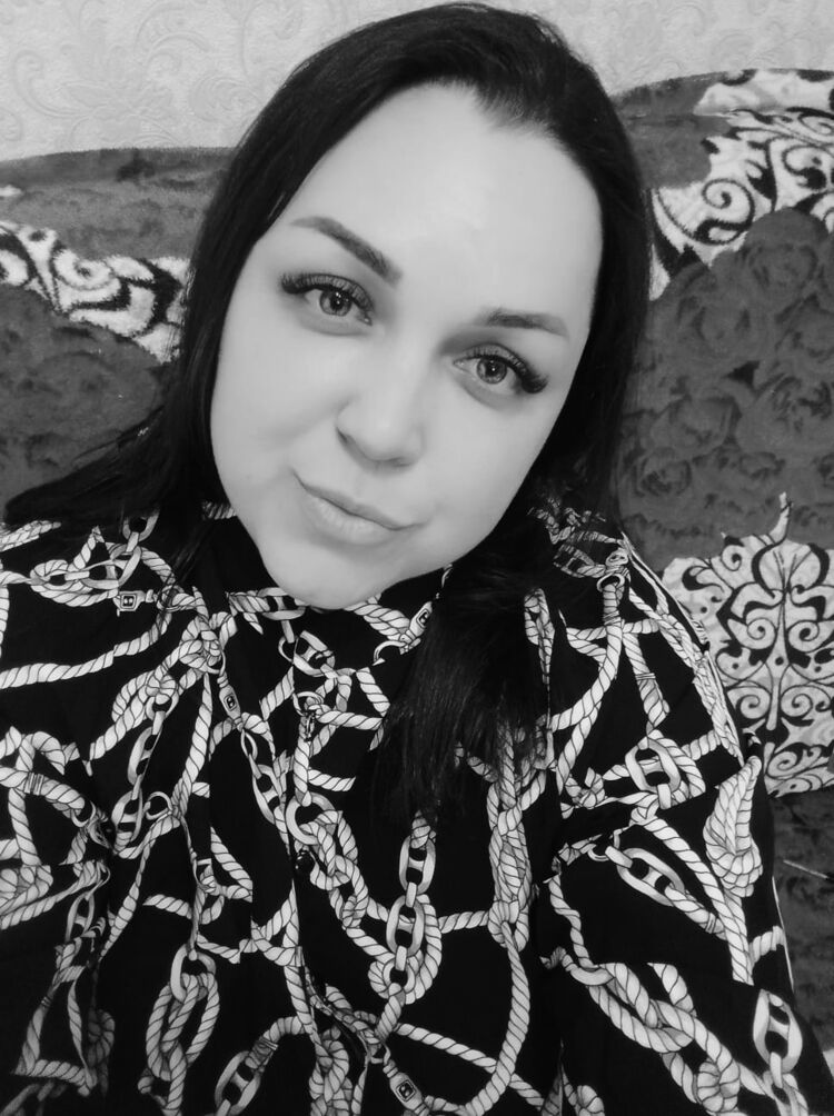  33714287  Karina, 37 ,    -