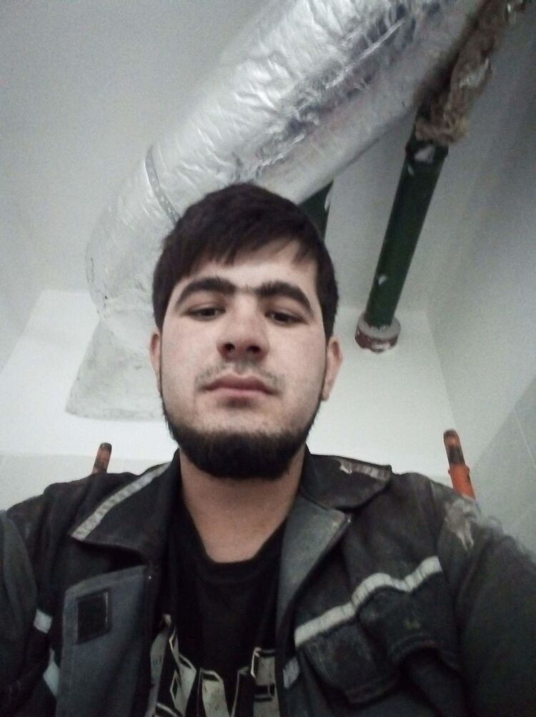  18490457  , 30 ,    