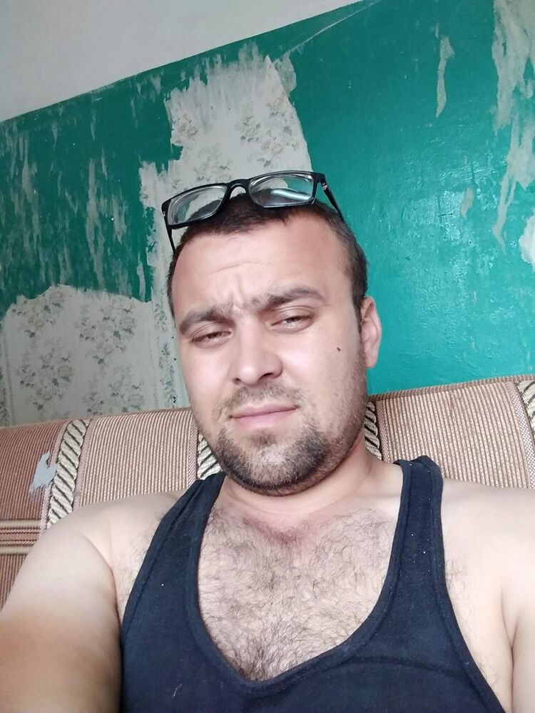  ,   Suxrob, 35 ,  