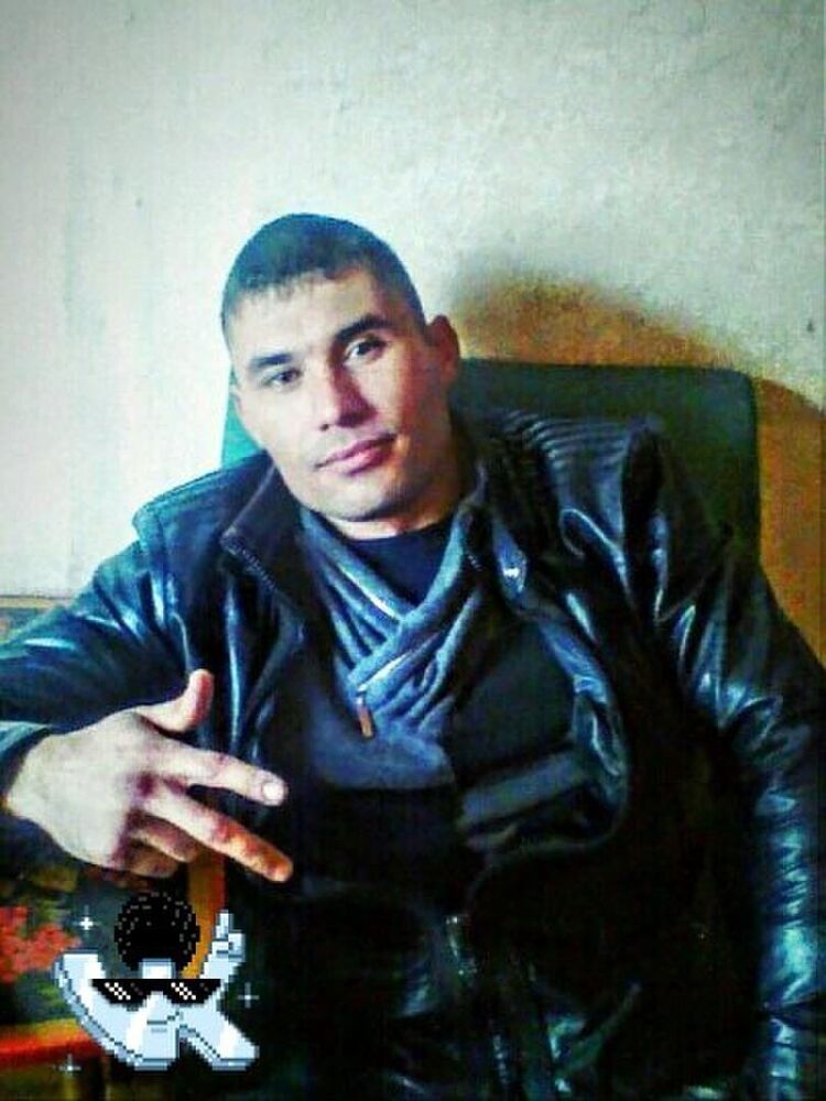  41585277  Zidan, 43 ,    