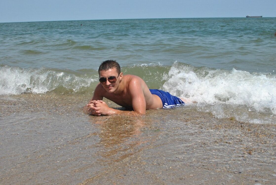  9983707  Alex, 37 ,    