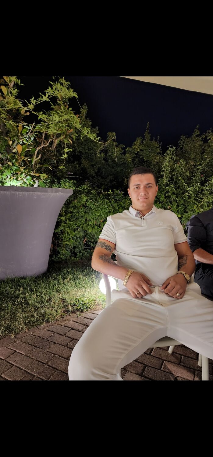  ,   Albert, 24 ,   ,   , c , 