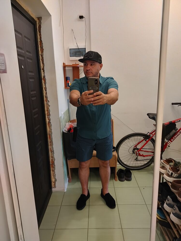  51997737  , 46 ,    