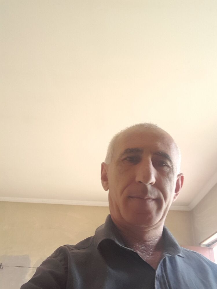  36177497  Smbat, 52 ,    