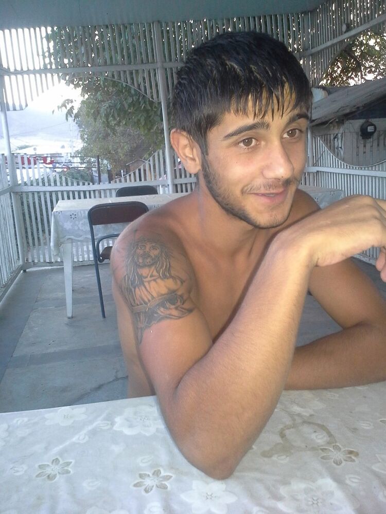  6356967  Jor, 29 ,    
