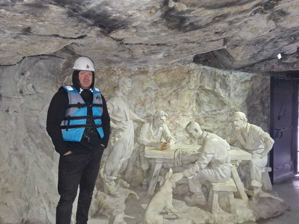  54127917  Alex, 45 ,    