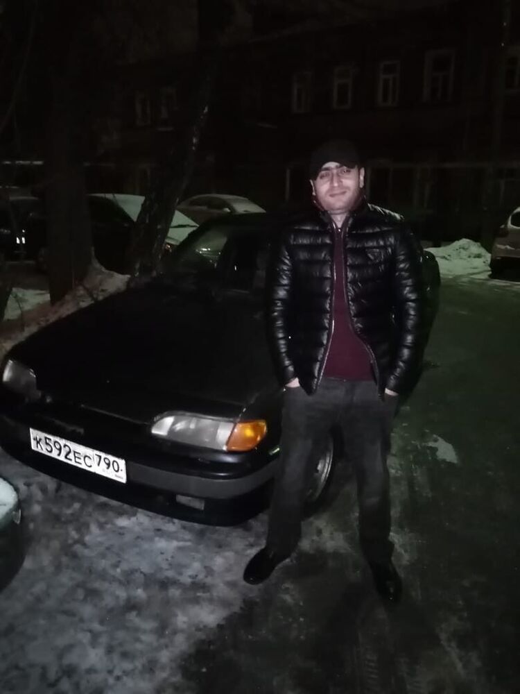  46259377  Teymur, 37 ,    