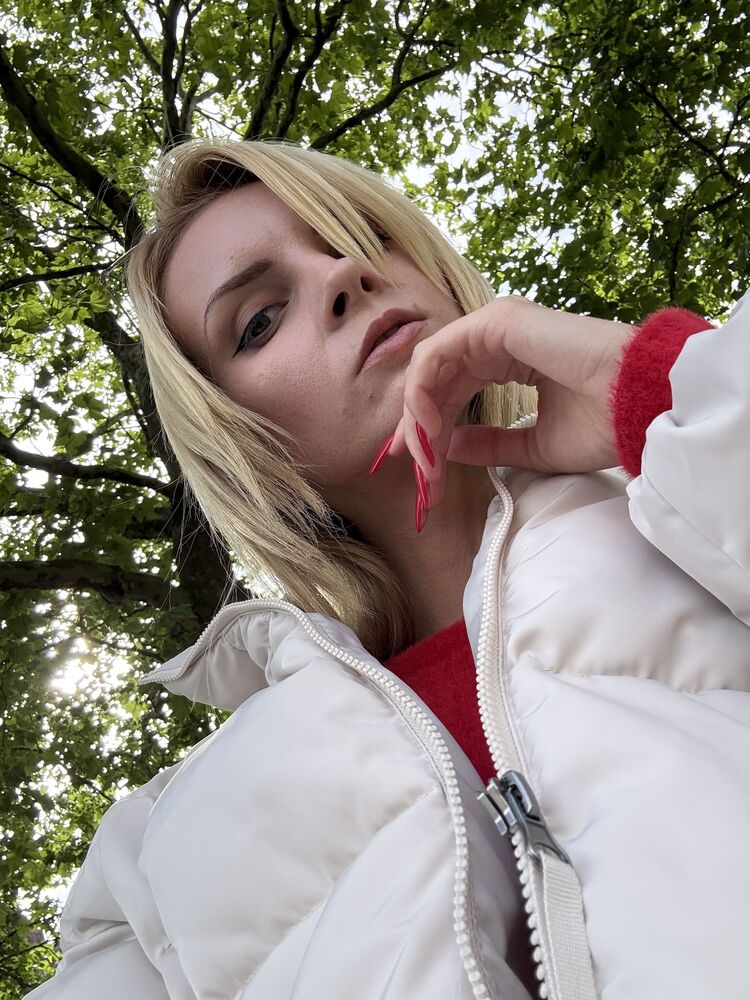  52922677  , 26 ,    Gutersloh