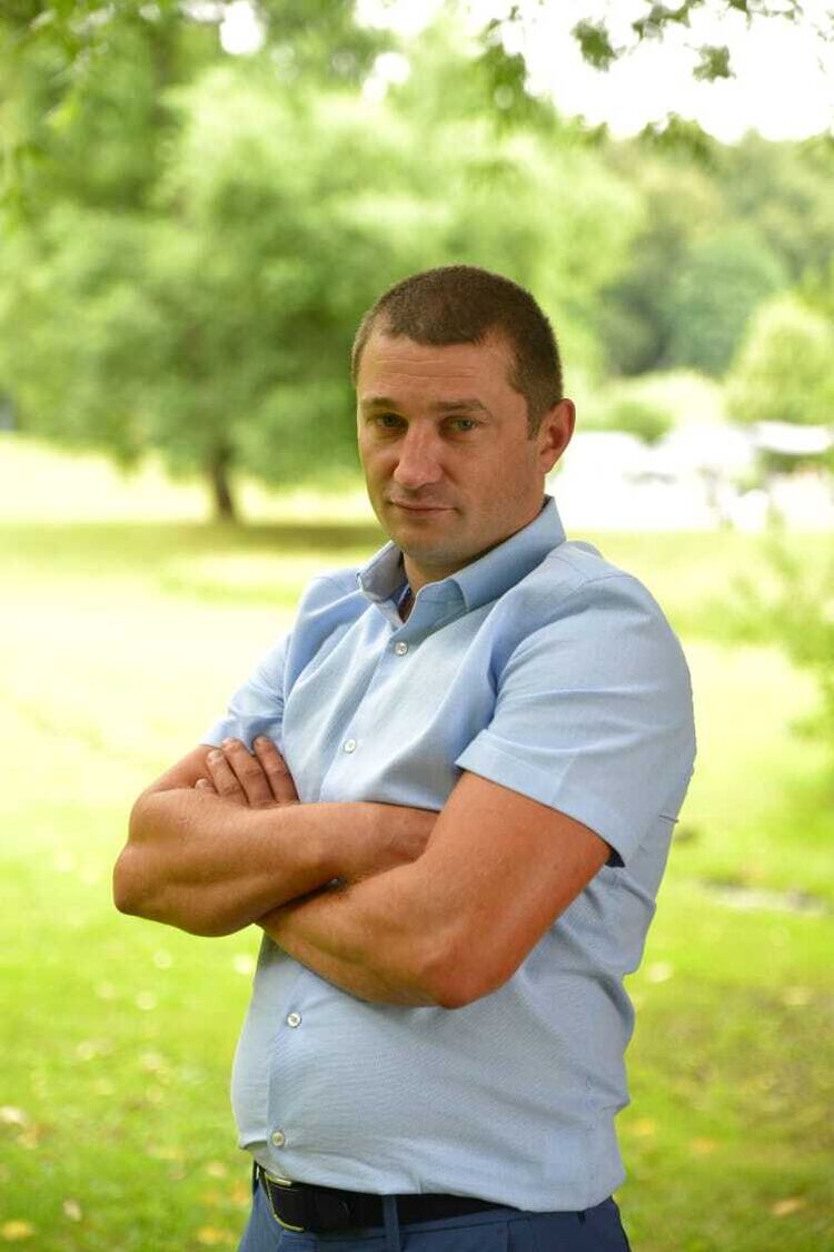  22824917  , 38 ,    