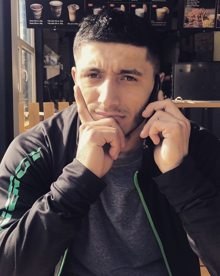  33809647  , 27 ,    