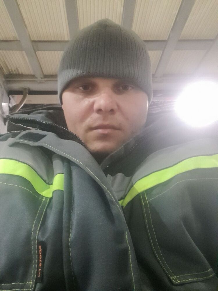  49257867  , 38 ,    