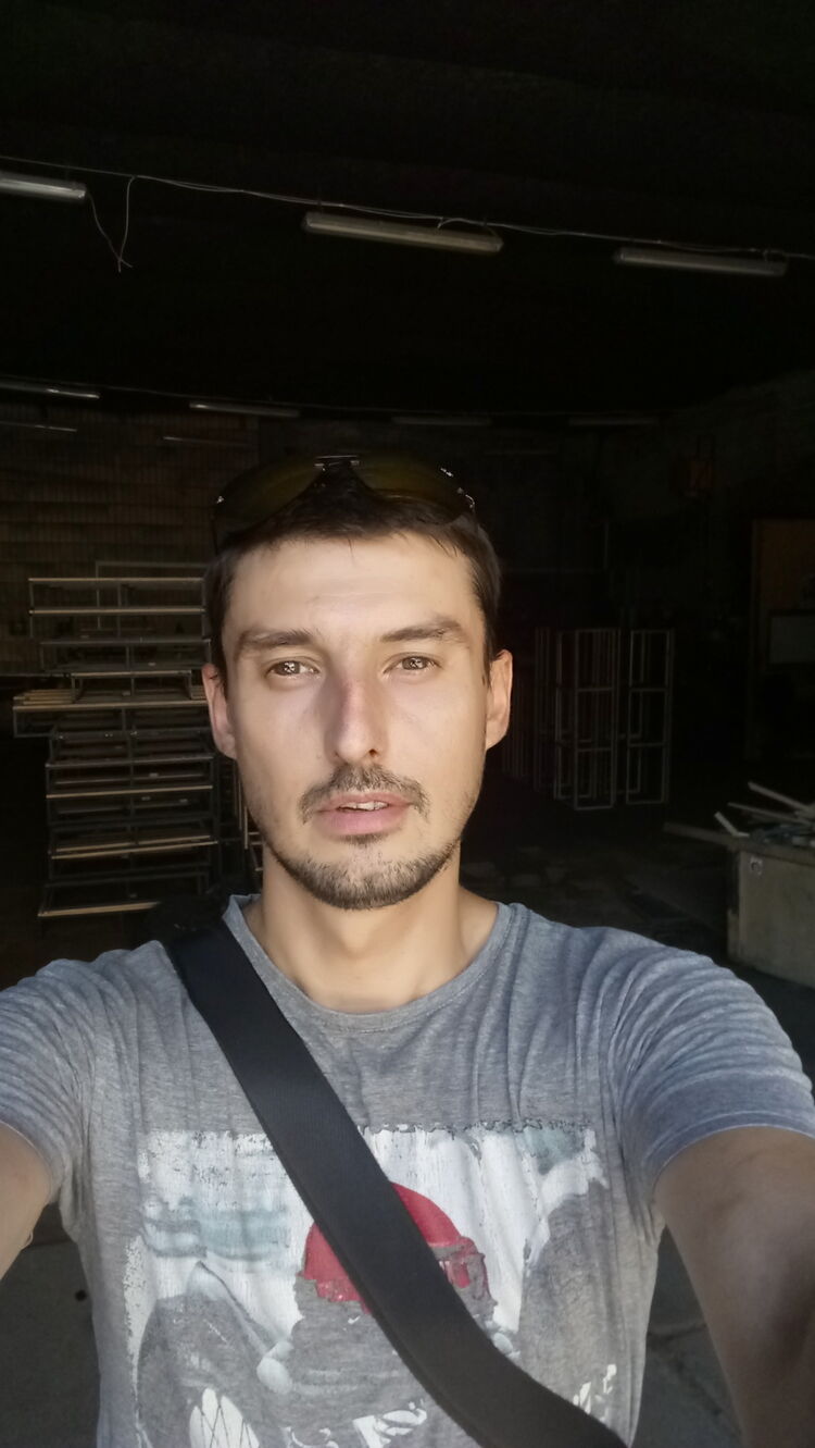 ���� 37833077 ������� �������, 44 ����, ���� ���������� � �����