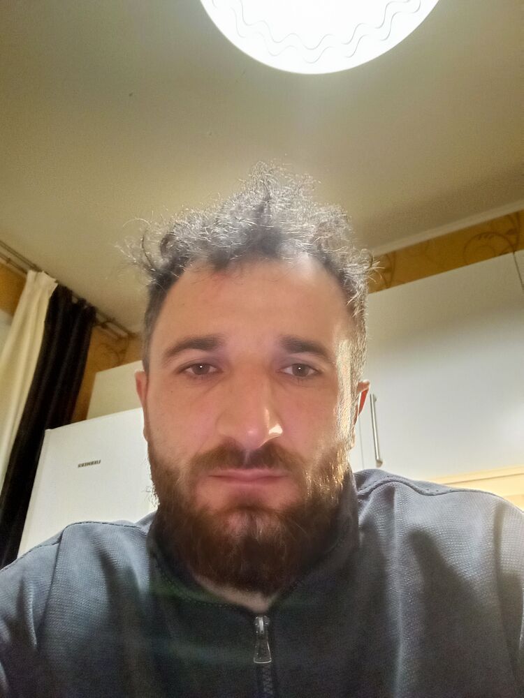  54816407  Vigen, 33 ,    