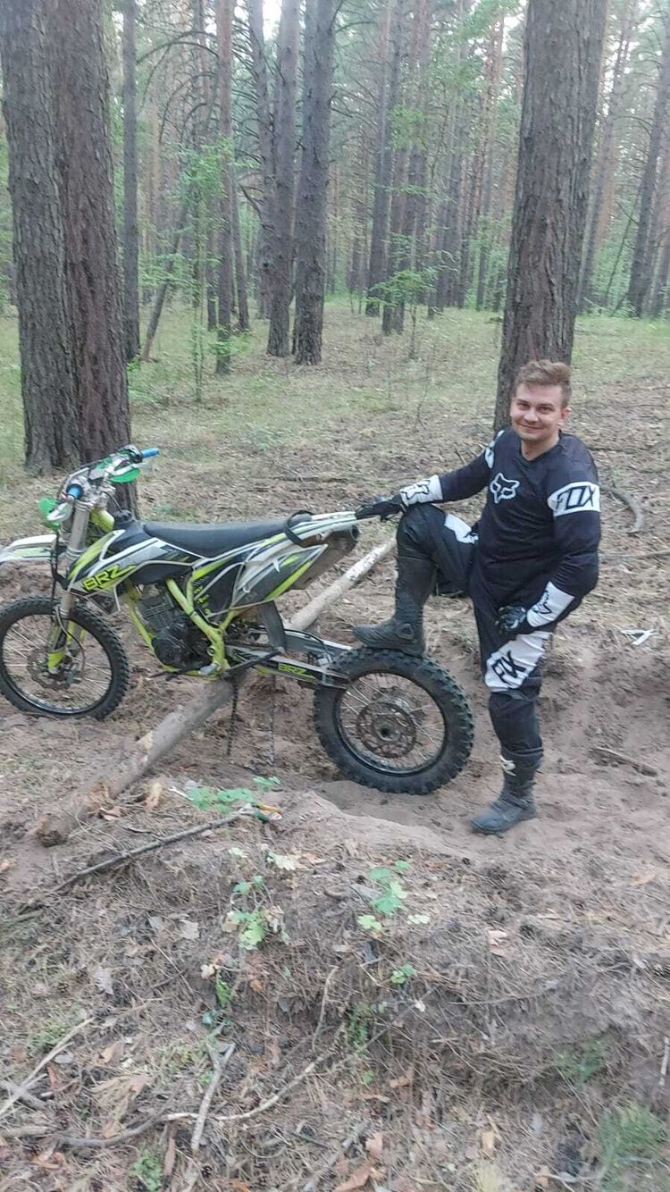  43346127  Vitaly, 33 ,     