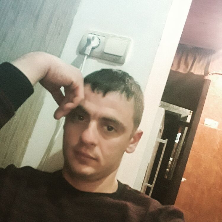 ���� 18667277 ������� Gio, 32 ����, ���� ���������� � �������