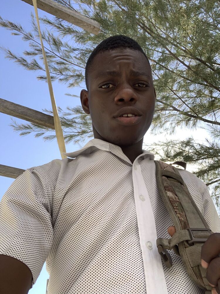 Port-au-Prince,   Hermano, 26 ,   ,   