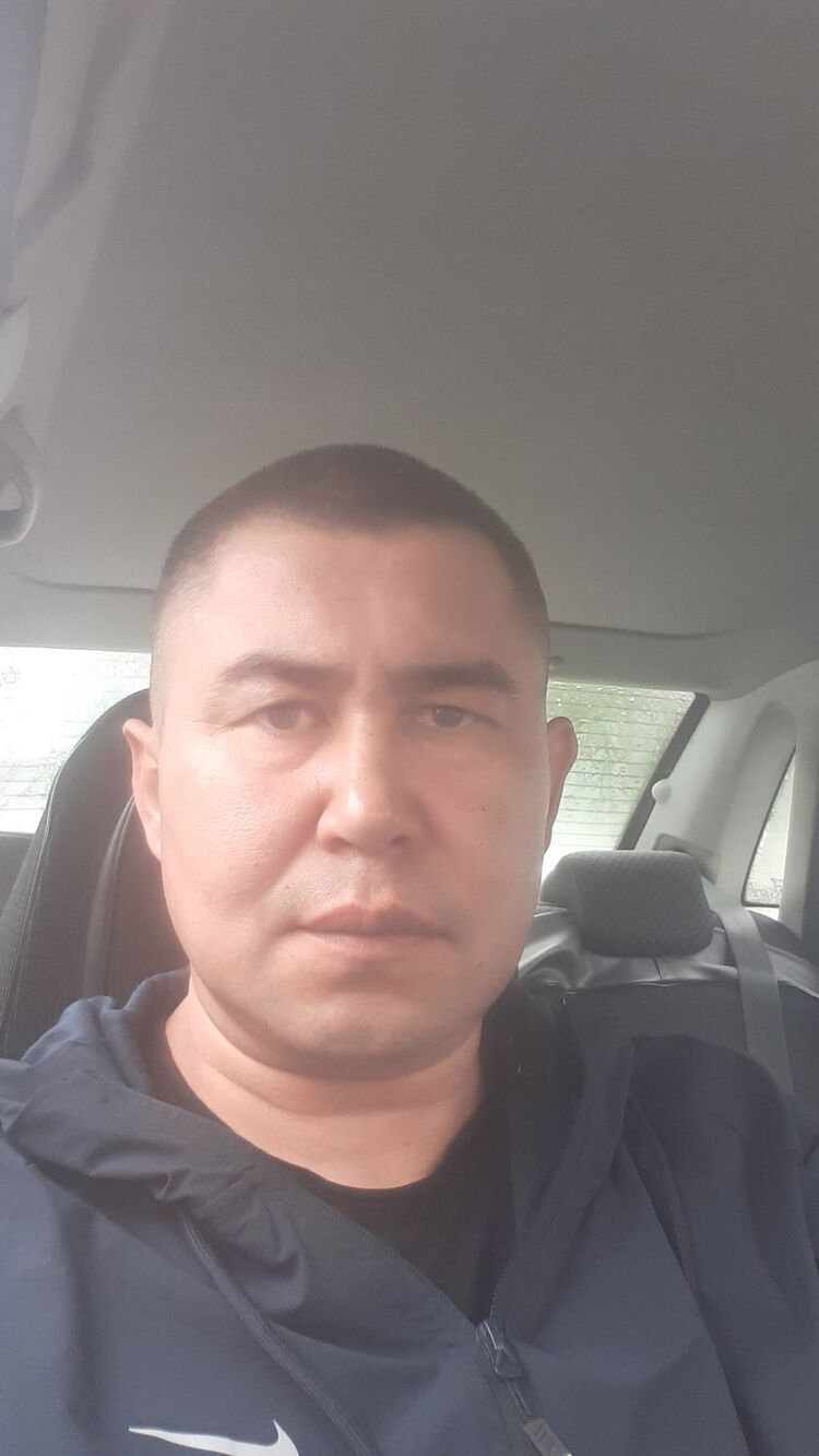  48713677  , 43 ,    