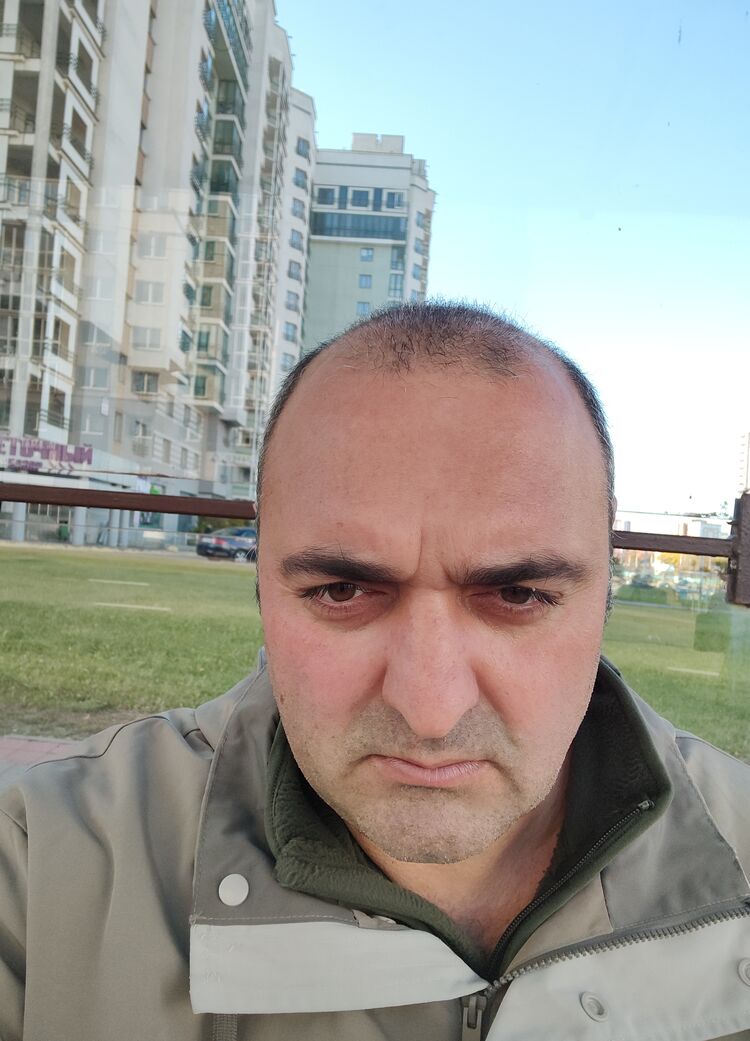  46940977  , 46 ,    
