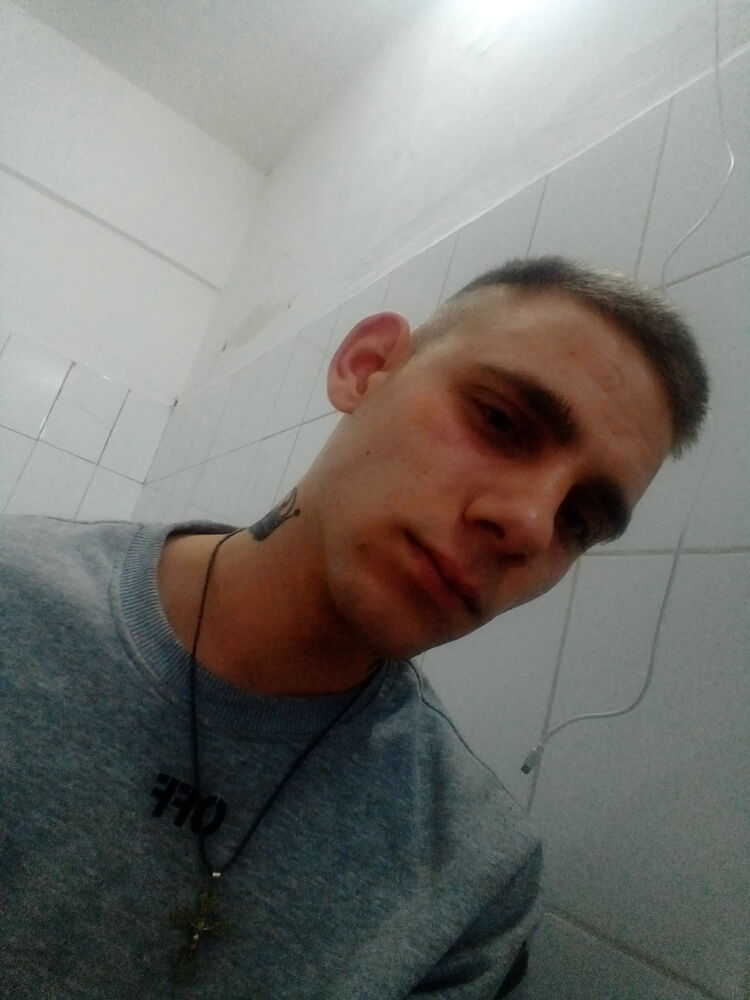  40333187  , 24 ,    