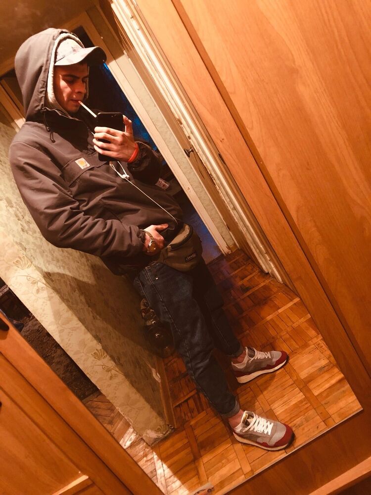  32475577  , 27 ,    