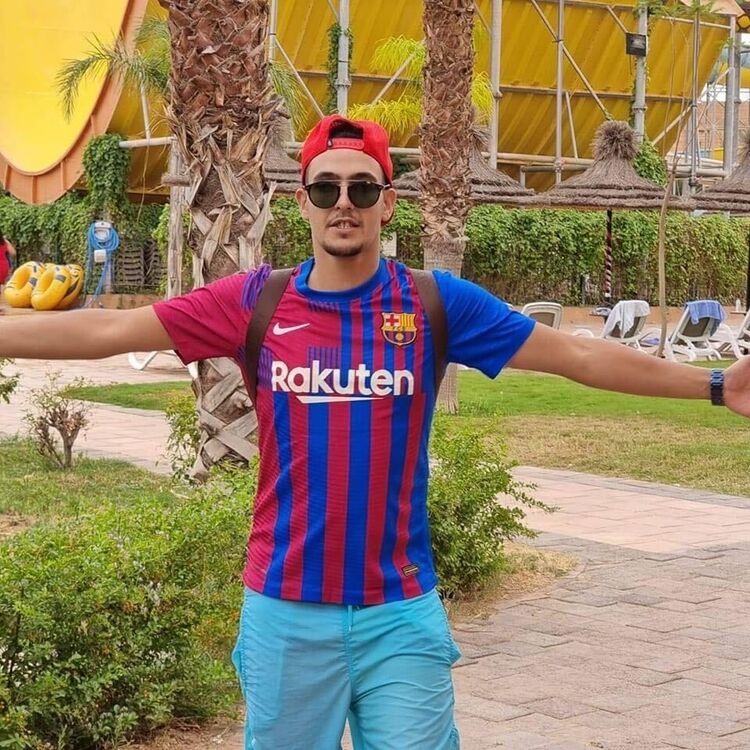  ,   Youssef, 31 ,   ,   