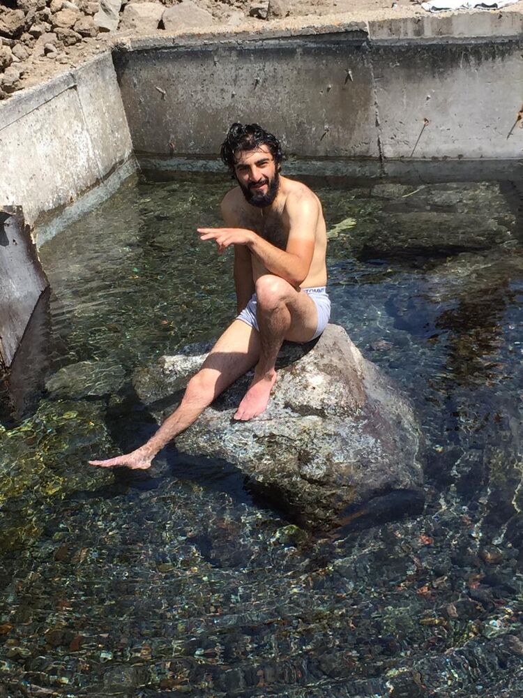  ,   Serge, 25 ,   ,   