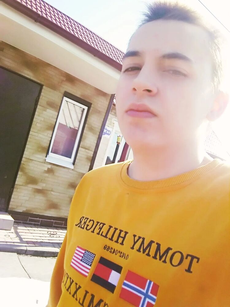  47807637  , 21 ,    