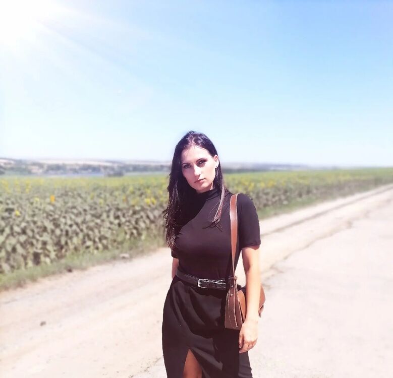  27699377  Lena, 32 ,    --