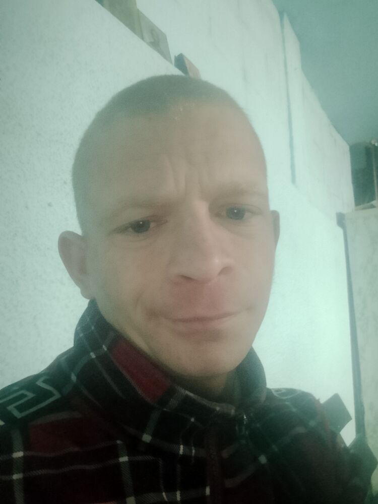  48793917  , 34 ,    