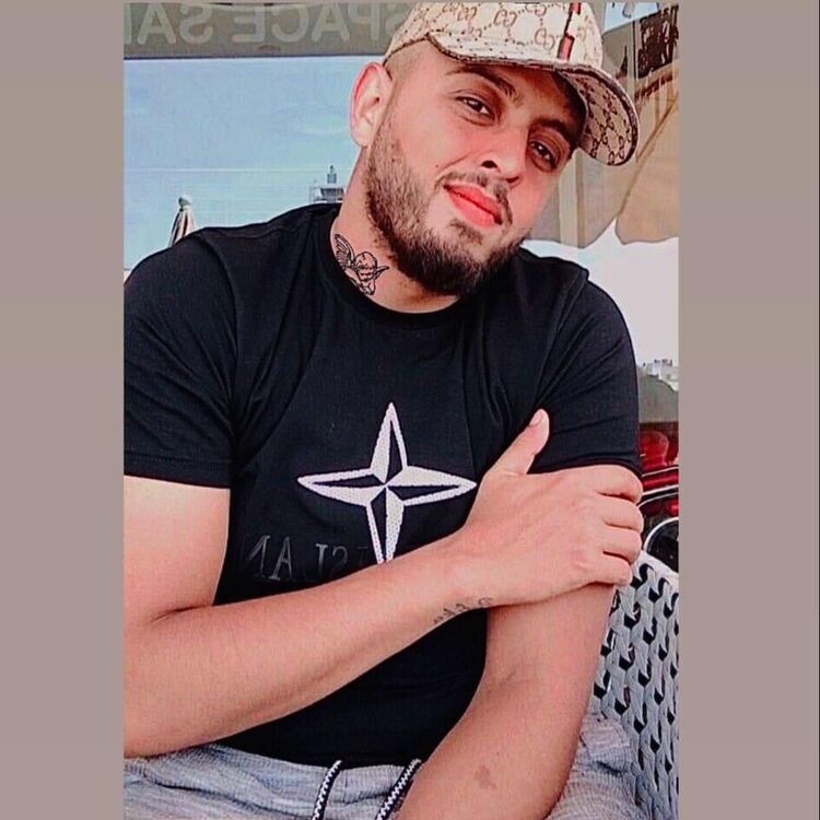  28174467  Taoufik, 31 ,    