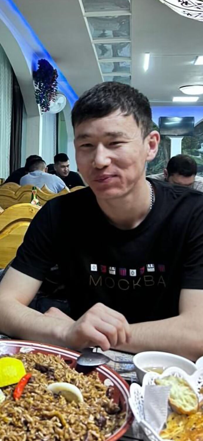  52934667  , 20 ,    