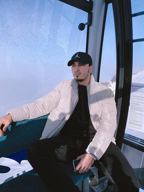  29655987  Amir, 37 ,    