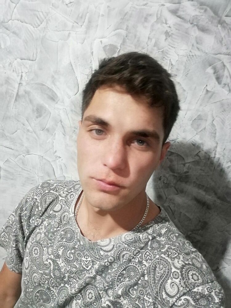  18062257  Renat, 31 ,    