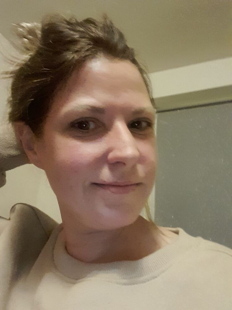  48704947  , 43 ,    