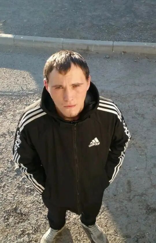  34619087  Alexander, 27 ,    