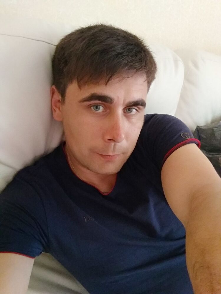  18826557  , 38 ,    
