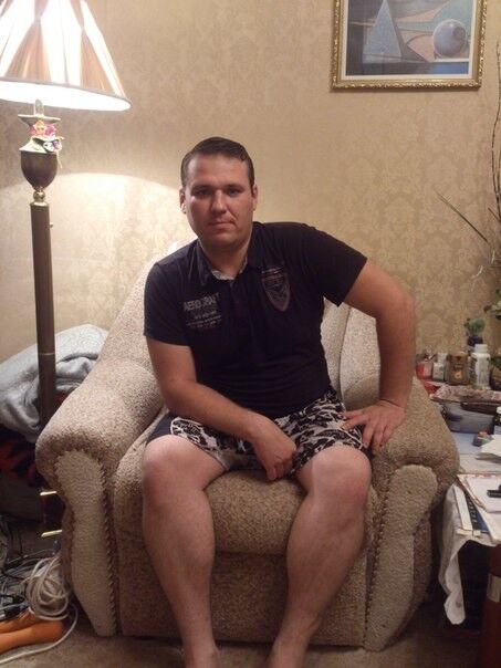  5205327  Roman, 46 ,    --