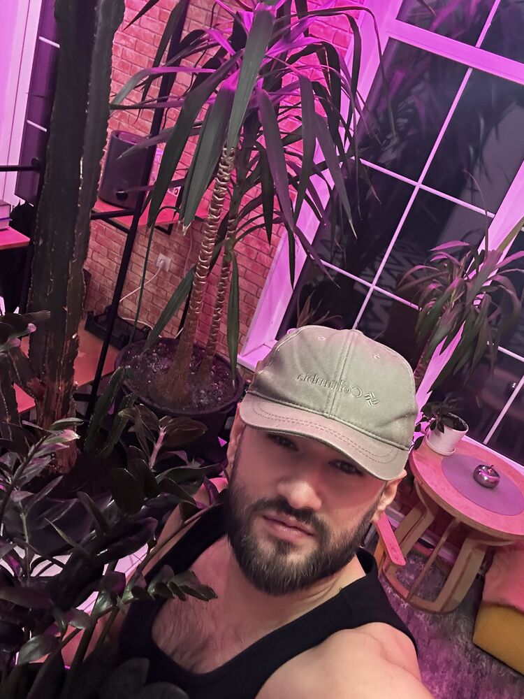  54793437  , 27 ,    -