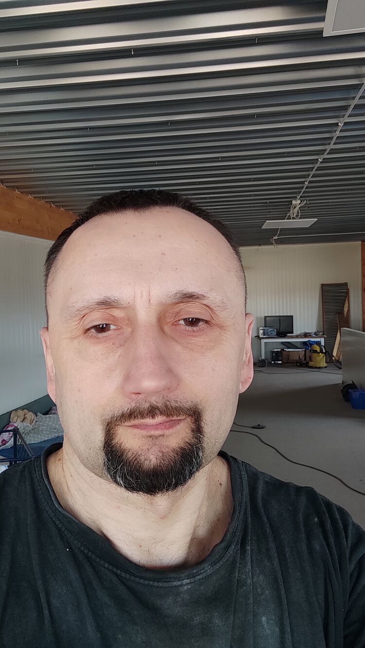  44358047  , 59 ,    
